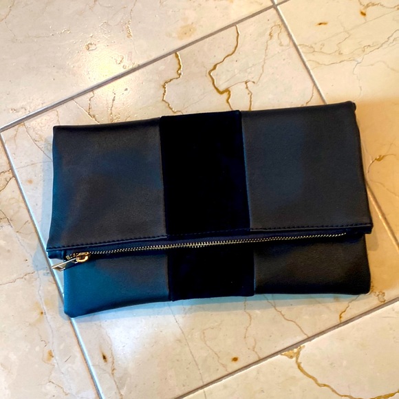 Black clutch - Picture 1 of 5